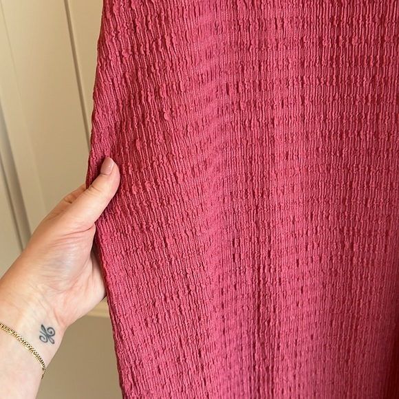 *WORN ONCE* Gilli Square Neck Fitted Midi Dress - Picture 5 of 9